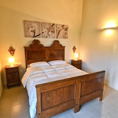 Apartament Billy - Theater